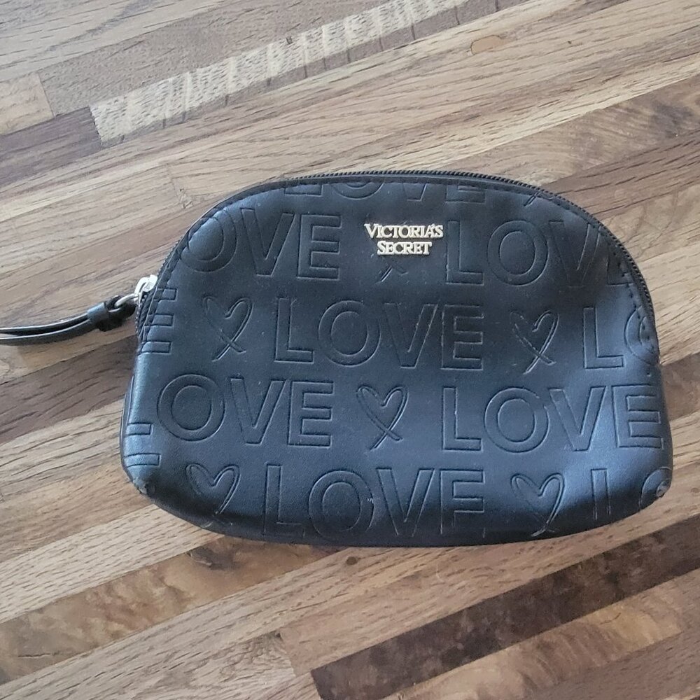 Victoria's Secret Love Black Makeup Pouch - Picture 10 of 10